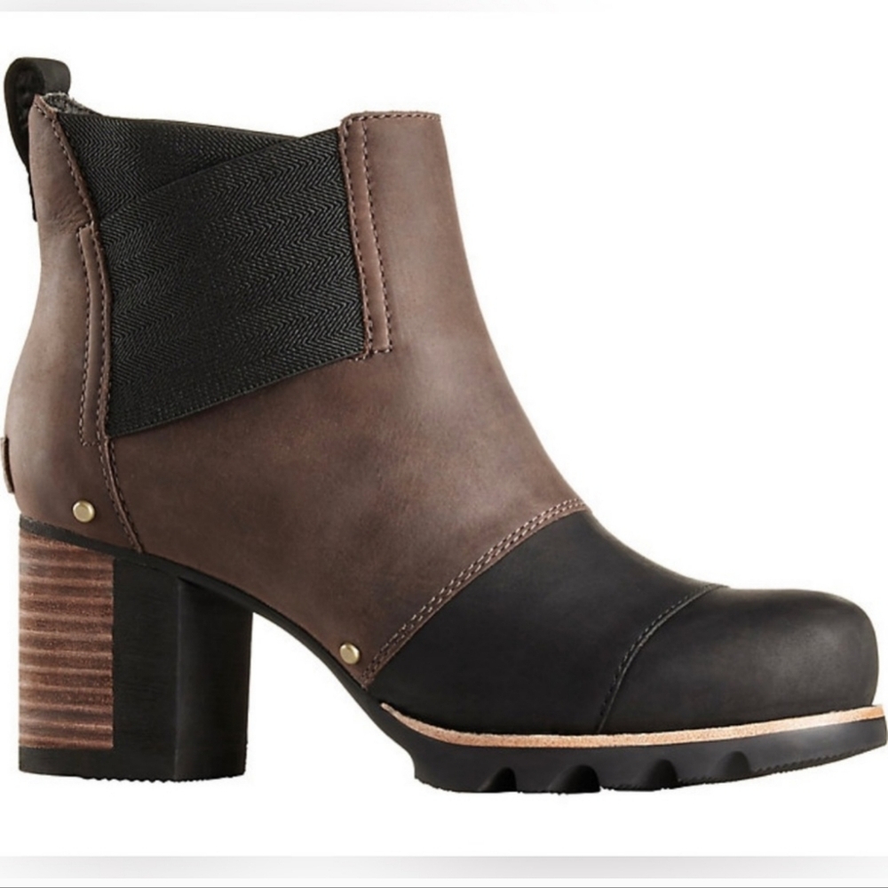 Sorel Brown and Black Ankle Boots